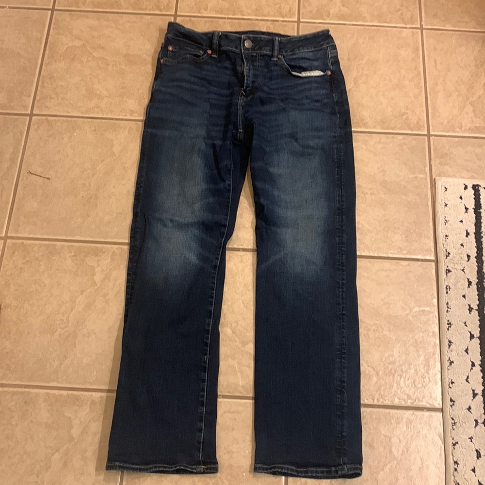 Men’s American Eagle airflex boot cut jeans.